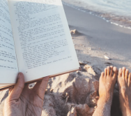 Pages à la Plage : une bibliothèque sur le sable cannois