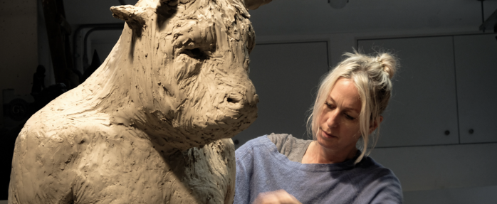 Mougins Monumental 2026 : Beth Carter installera ses êtres hybrides dans tout le village 